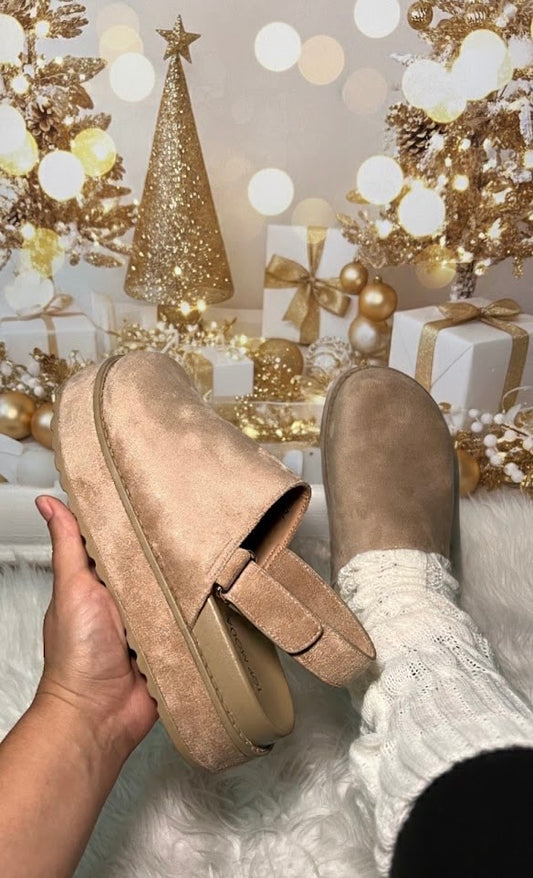 Valentina - Platform Suede Clogs